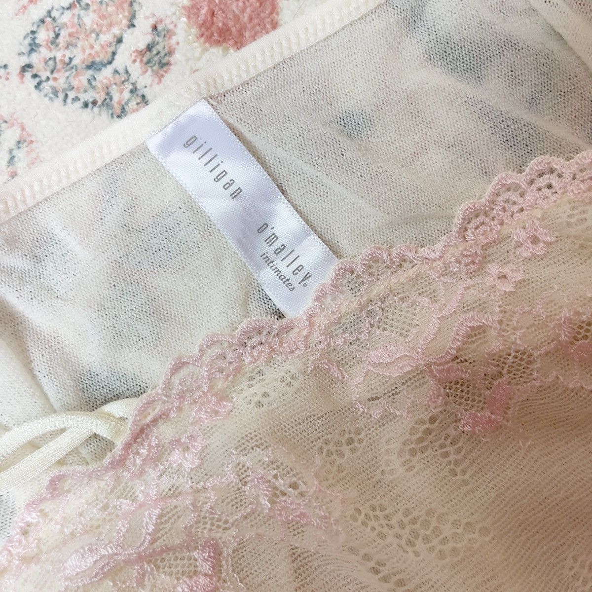 Other Cute Vintage Cream Pink Floral Mesh Camisole (M-L) Size L / US 10 / IT 46 - 3 Thumbnail