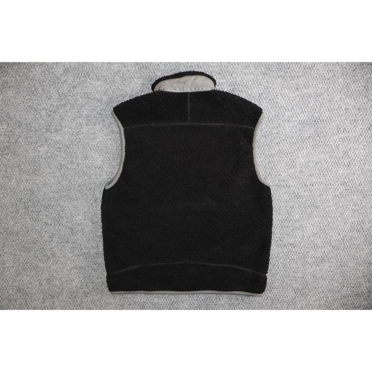 Patagonia Vintage Patagonia Retro Pile Vest Full Zip Mens Large Black Size US L / EU 52-54 / 3 - 10 Thumbnail