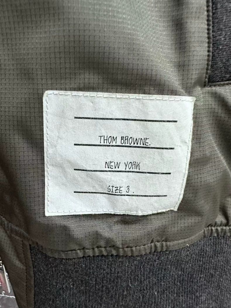Thom Browne THOM BROWNE Grey green four-stripe nylon zip jacket 2502-Ne Size US L / EU 52-54 / 3 - 3 Thumbnail