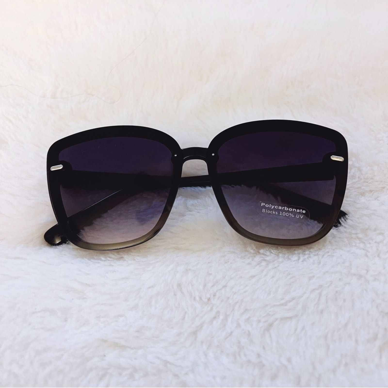 Other Giselle Black Oversized Cat Eye Sunglasses Size ONE SIZE - 1 Thumbnail