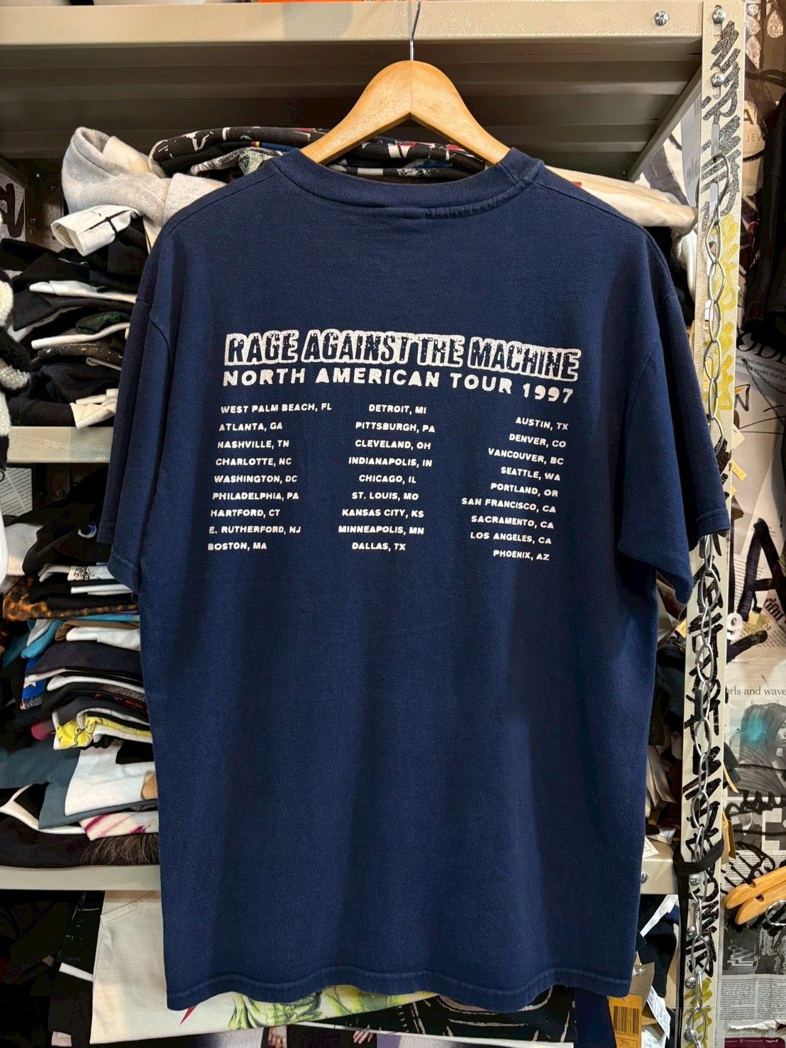Band Tees Rage Against the Machine 1997’s Size US L / EU 52-54 / 3 - 7 Thumbnail