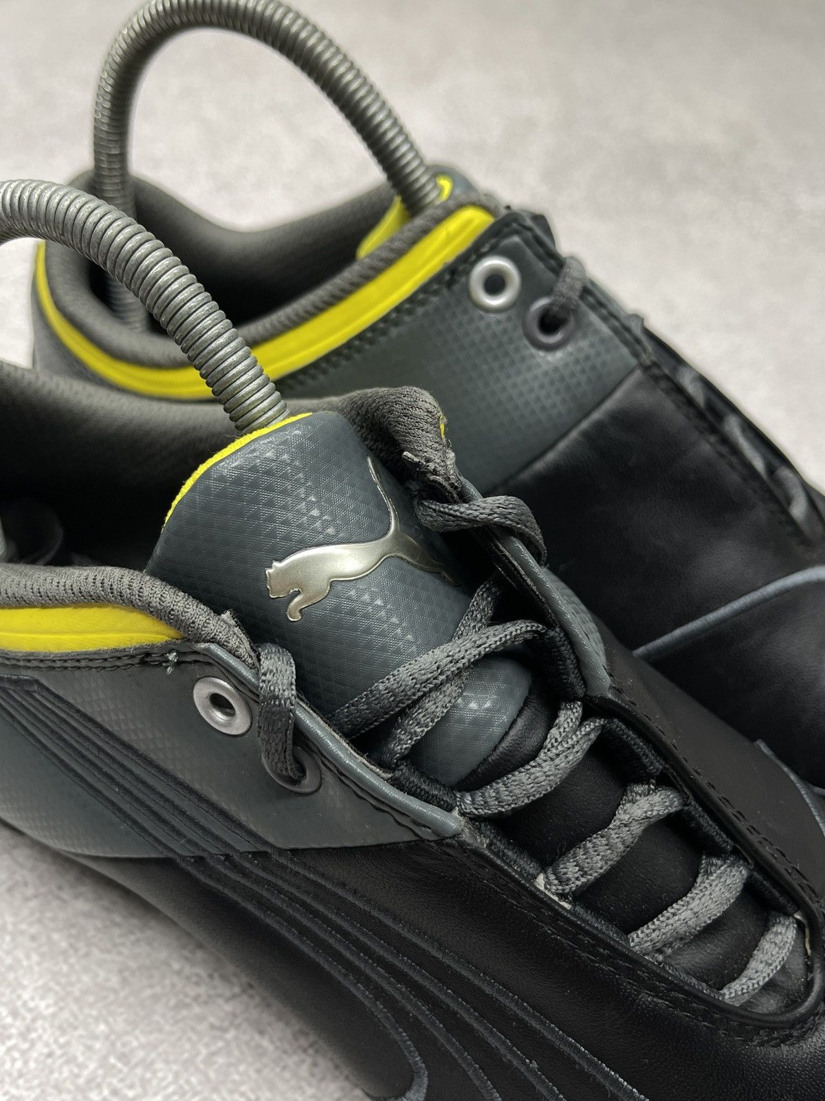 Ferrari × Puma Puma Ferrari Speedcat F1 Leather Sneakers Future Japan Style Size US 7 / IT 37 - 12 Thumbnail