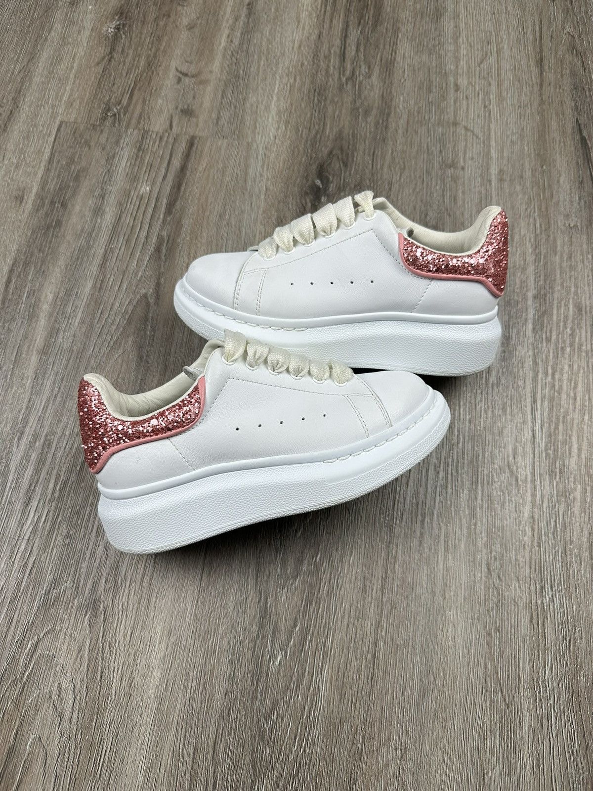 Alexander McQueen Alexander McQueen Oversized Sneaker Kids 'Pink Glitter' Size US 11.5 / IT 41.5 - 1 Thumbnail