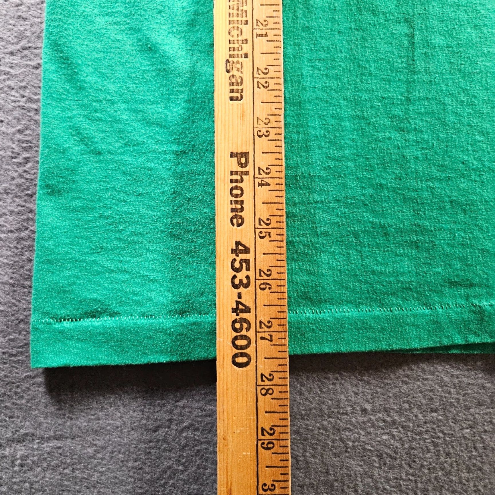 Hanes VINTAGE Hanes Green Graphic T-shirt Mens 90s Funny Irish Crew Neck Short Sleeve Sz L Made In USA Size US L / EU 52-54 / 3 - 5 Thumbnail