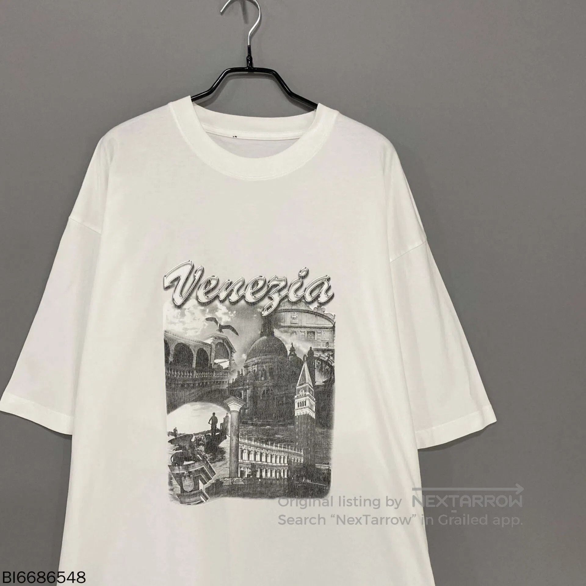 Balenciaga white short sleeve Venezia Balenciaga T-shirt. Size US M / EU 48-50 / 2 - 5 Thumbnail