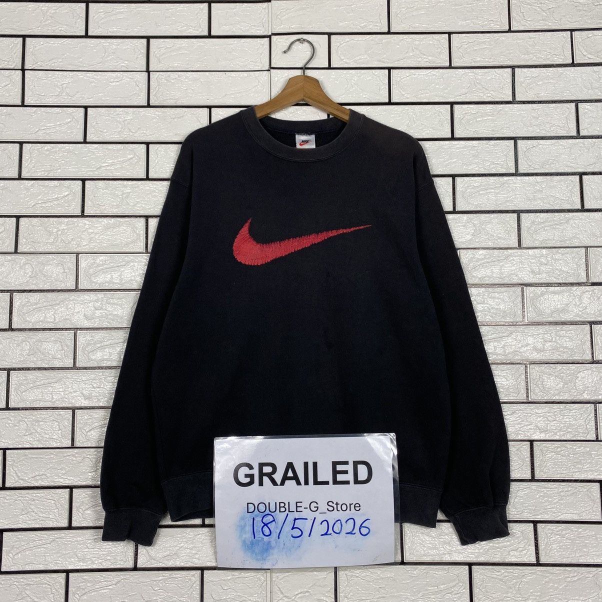 Nike Vintage Sweatshirt Crewneck Nike Big Logo Big Swoosh Size US XL / EU 56 / 4 - 1 Thumbnail