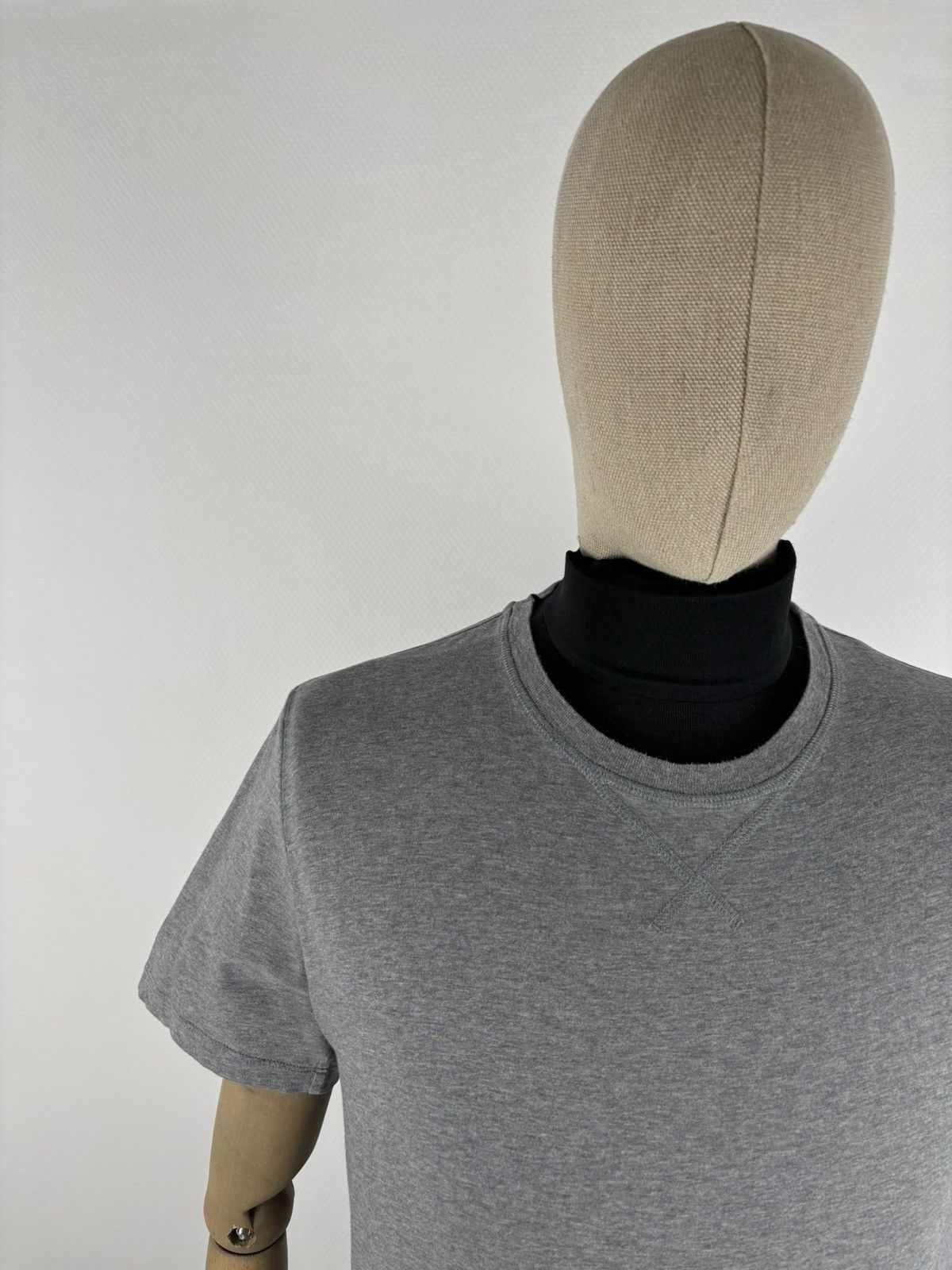 Moncler Gamme Bleu THOM BROWNE GAMME BLEU MAGLIA Big Patch Gray Italy Short Sleeve T-Shirt Size US M / EU 48-50 / 2 - 6 Thumbnail