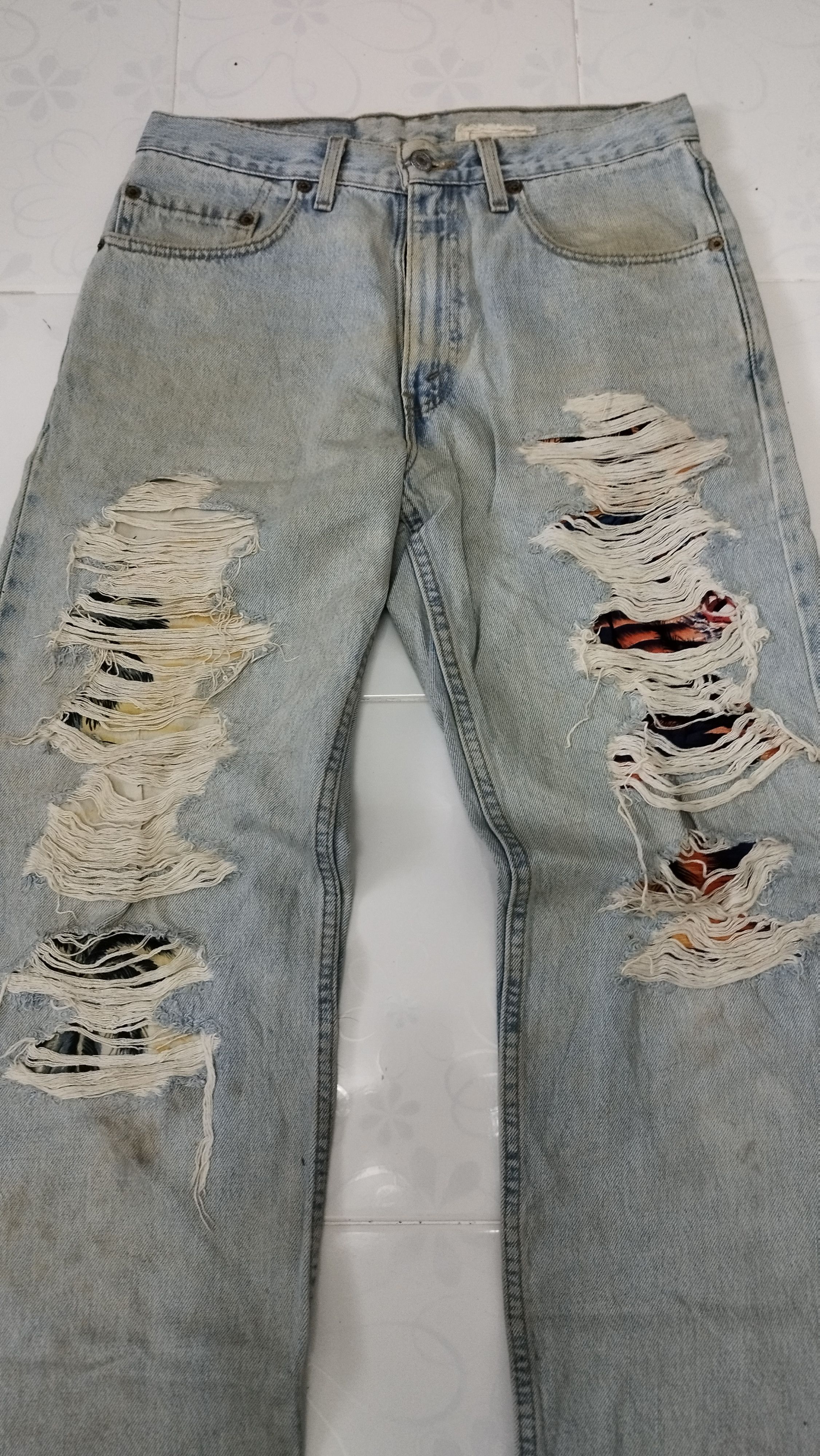 Levi's × Vintage Levi's 550 distressed cobain Size US 32 / EU 48 - 2 Thumbnail