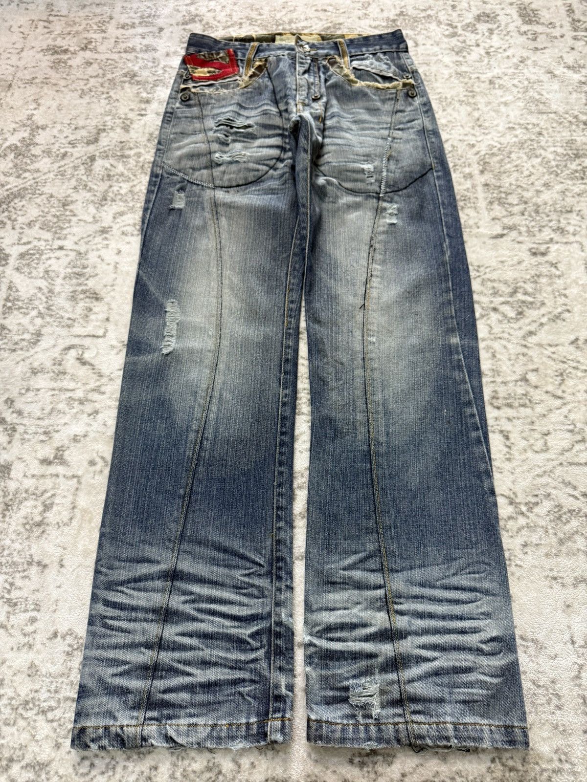 Red Monkey 2000s Techno Japan Embroidery Che Guevara Fade Wash Jeans Size US 29 - 2 Thumbnail