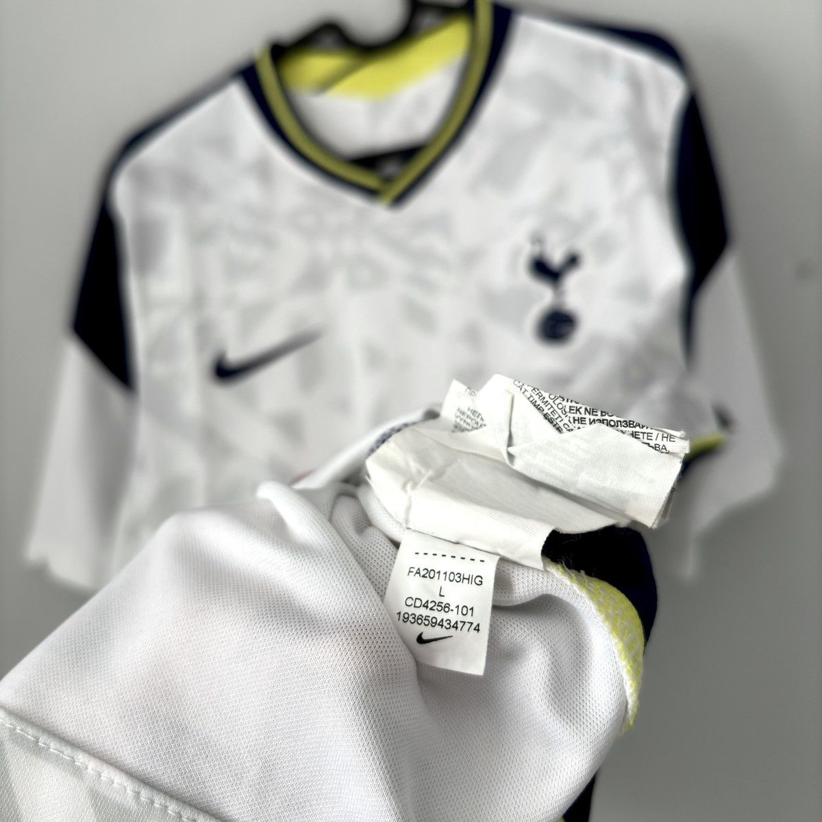 Nike 2020 2021 Tottenham Hotspur Nike Home Kit Soccer Jersey Tee Size US L / EU 52-54 / 3 - 6 Thumbnail