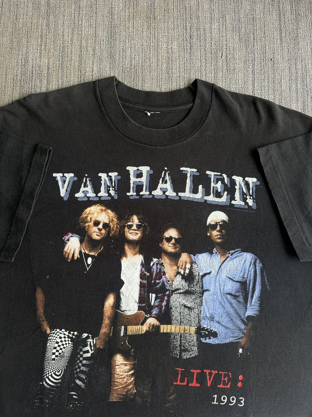 Band Tees × Vintage Vintage Van Halen 1993 World Tour Band Rock USA Tshirt Size US XL / EU 56 / 4 - 1 Thumbnail