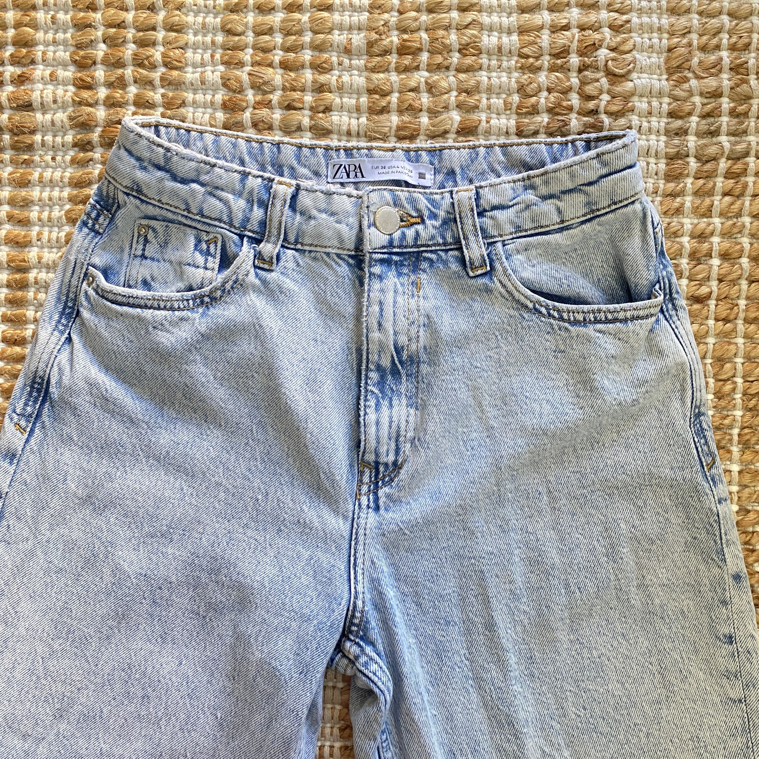 Zara High Waist Comfort Mom Fit Distressed Hem Jeans Size 27" / US 4 / IT 40 - 4 Thumbnail