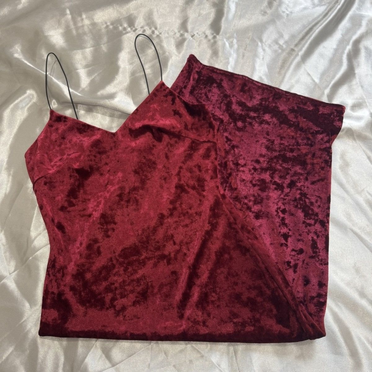 Other Red Velvet Midi Dress Size S / US 4 / IT 40 - 2 Thumbnail