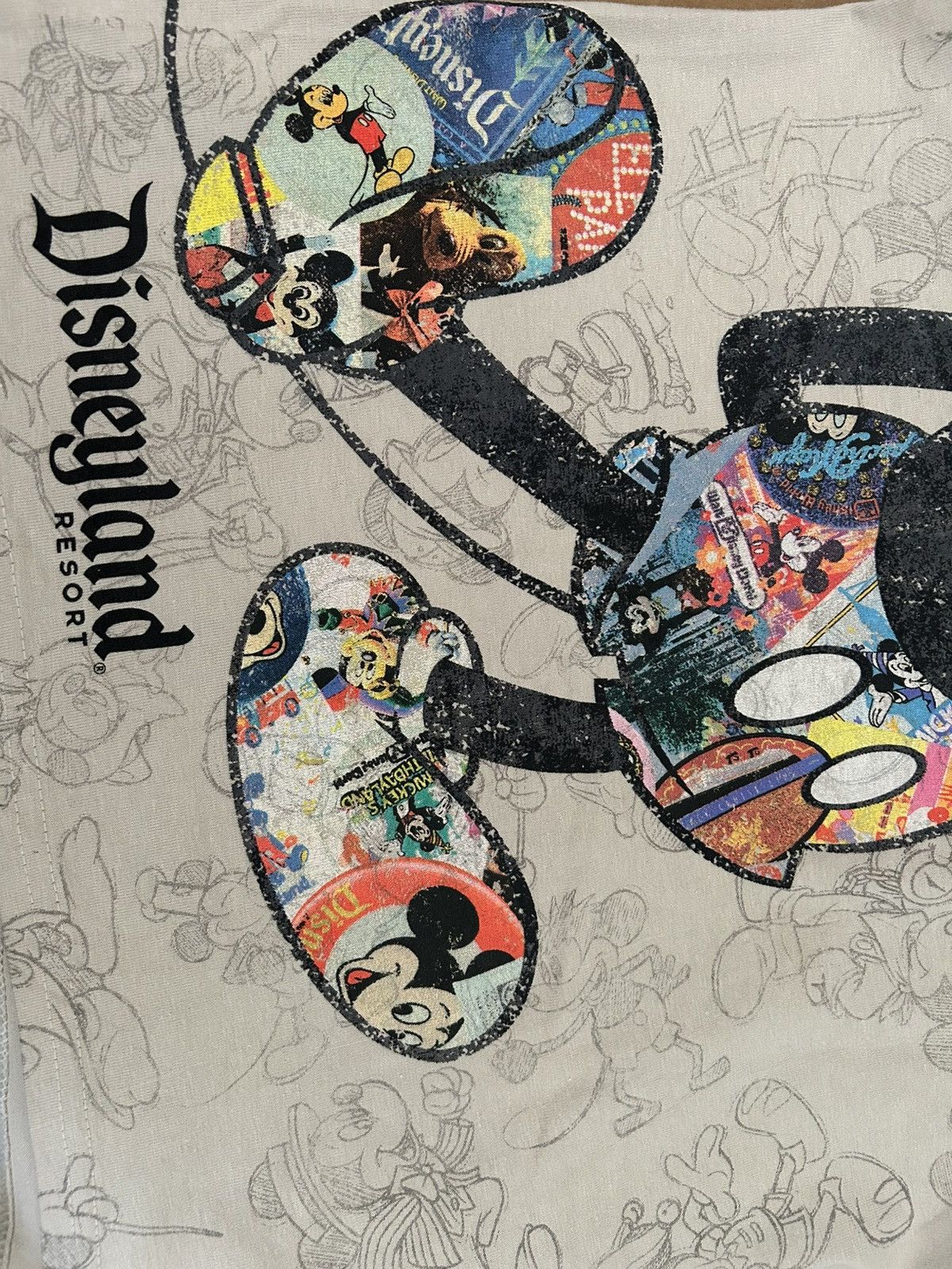 Disney vintage Disney Parks "It All Started with a Mouse" t-shirt. Size US XL / EU 56 / 4 - 6 Thumbnail