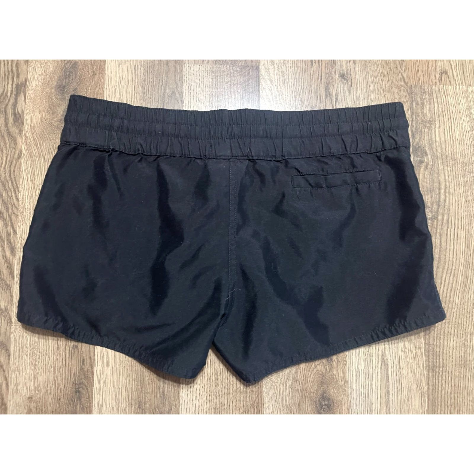 Vintage Firefly Shorts Women's Size Small Black Waist Tie Pockets Modern Casual Size 28" / US 6 / IT 42 - 2 Thumbnail