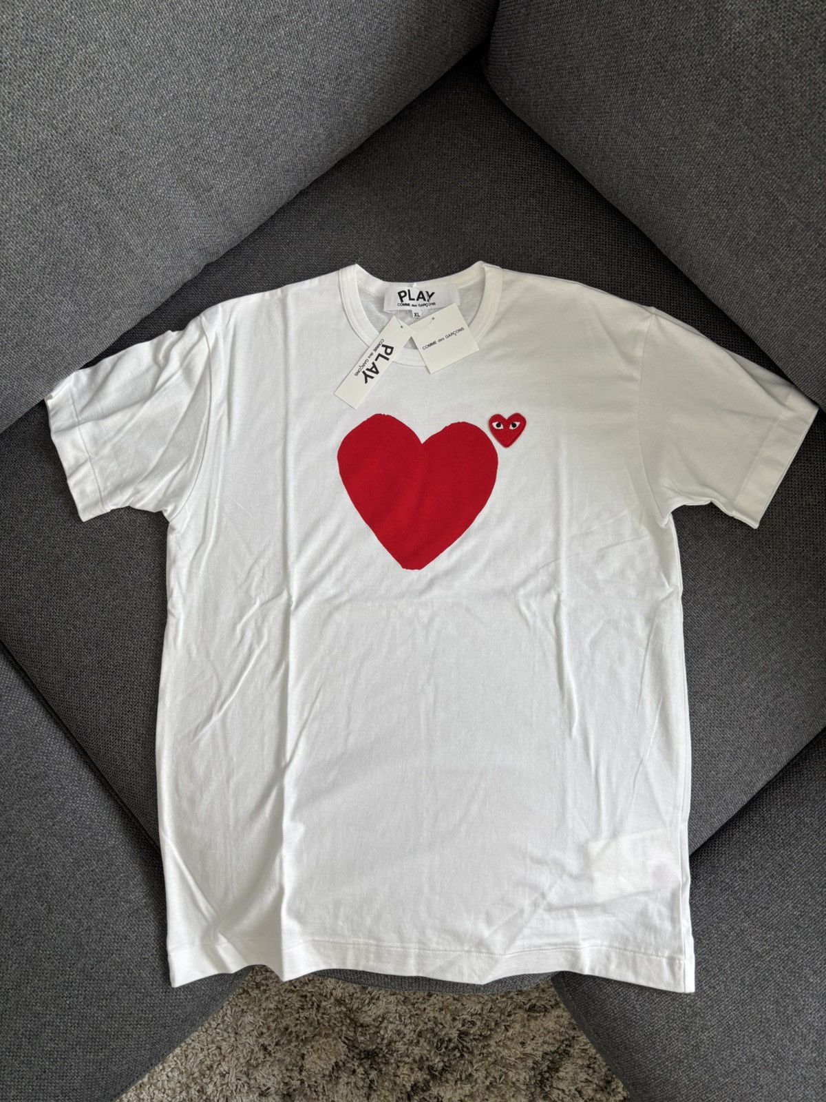 Comme des Garcons PLAY Comme Des Garcons Play Red Emblem T-Shirt Size US XL / EU 56 / 4 - 1 Thumbnail