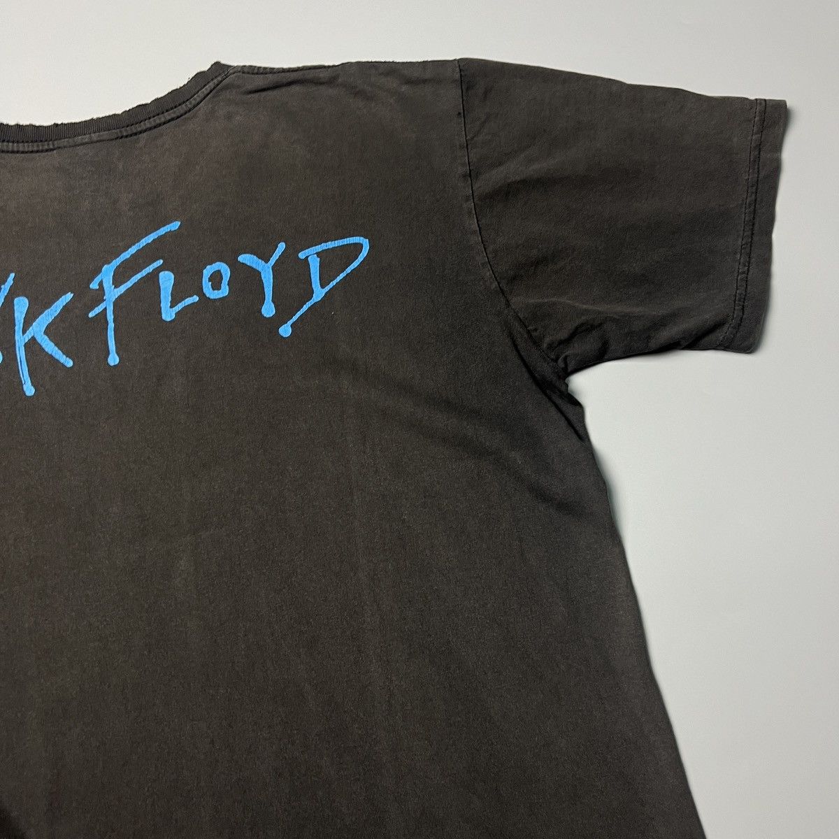 Vintage Pink Floyd The Wall Sun Faded Distressed Band Tee