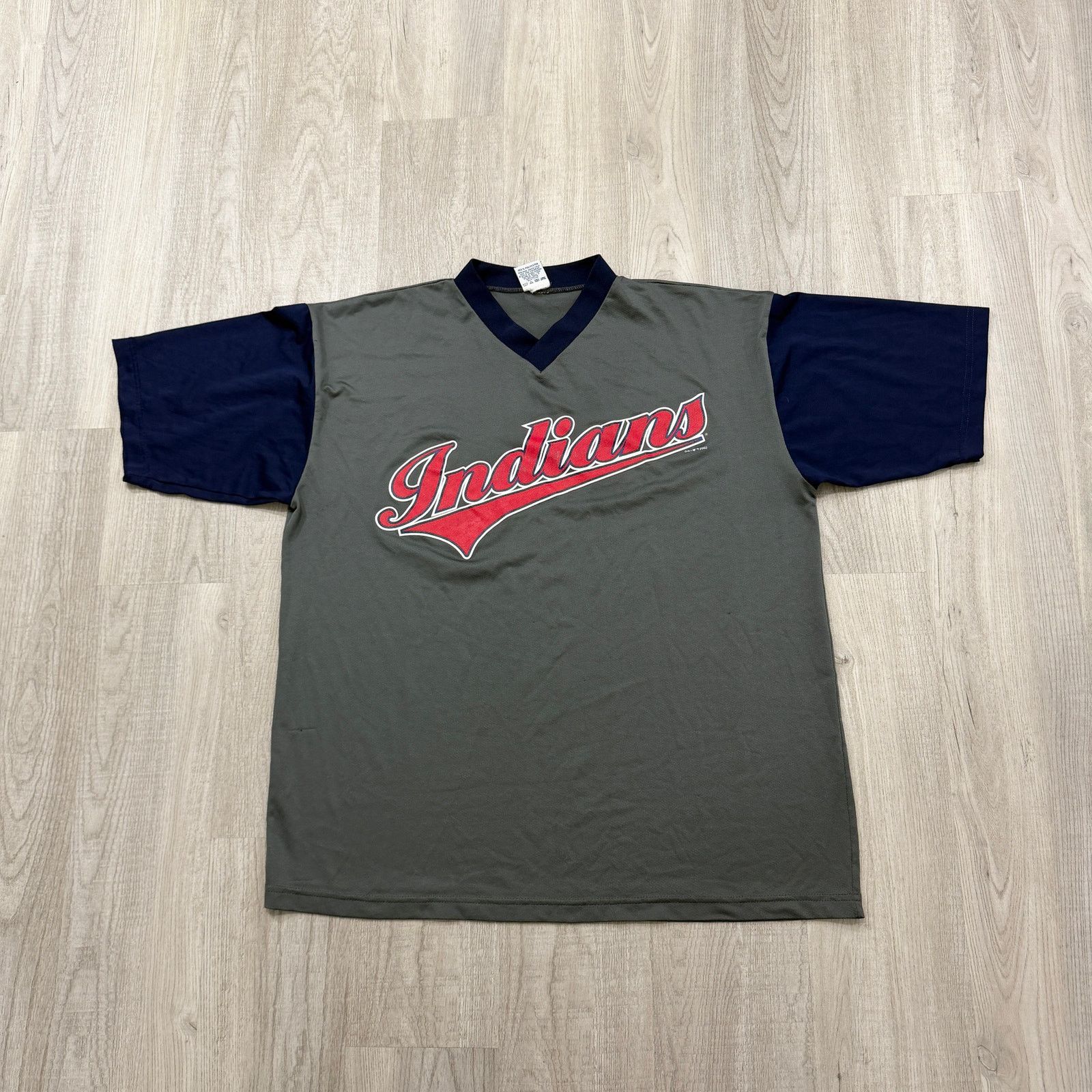 Vintage Vintage True Fan Cleveland Indians Jersey Men Large 2001 Size US L / EU 52-54 / 3 - 1 Thumbnail