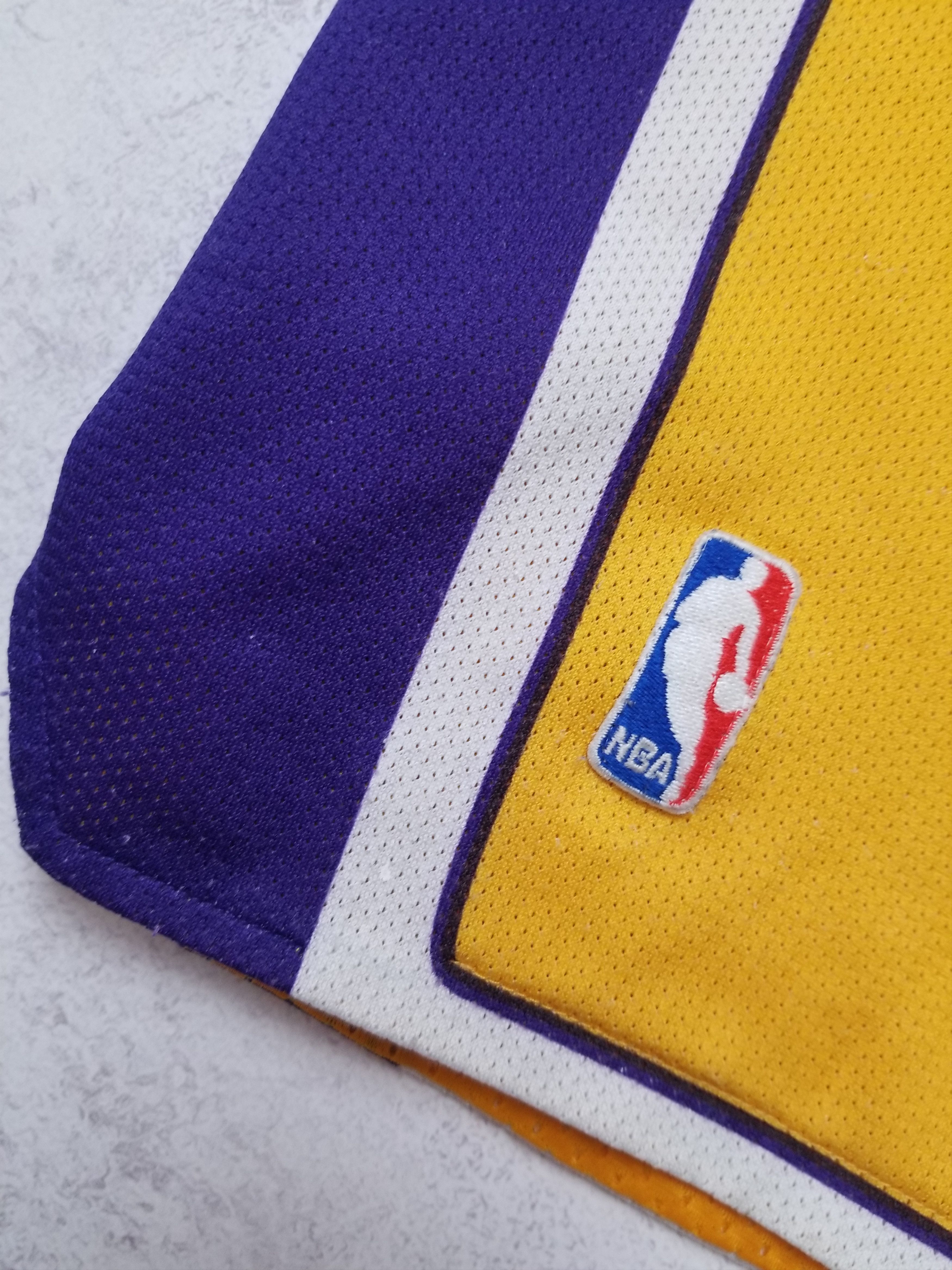 Champion Champion Los Angeles Lakers Kobe Bryant NBA SHORTS SIZE L Size US 36 / EU 52 - 12 Thumbnail