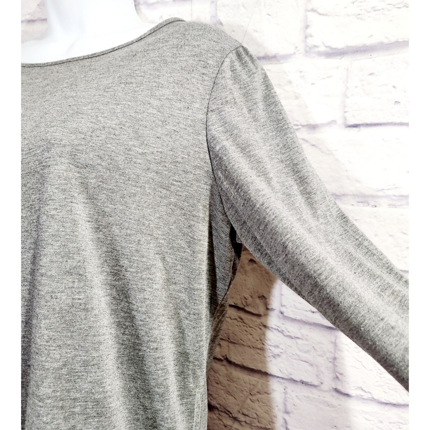 Other Gray Heathered Long Sleeves Layered Look Top Large Stretch Size L / US 10 / IT 46 - 3 Thumbnail