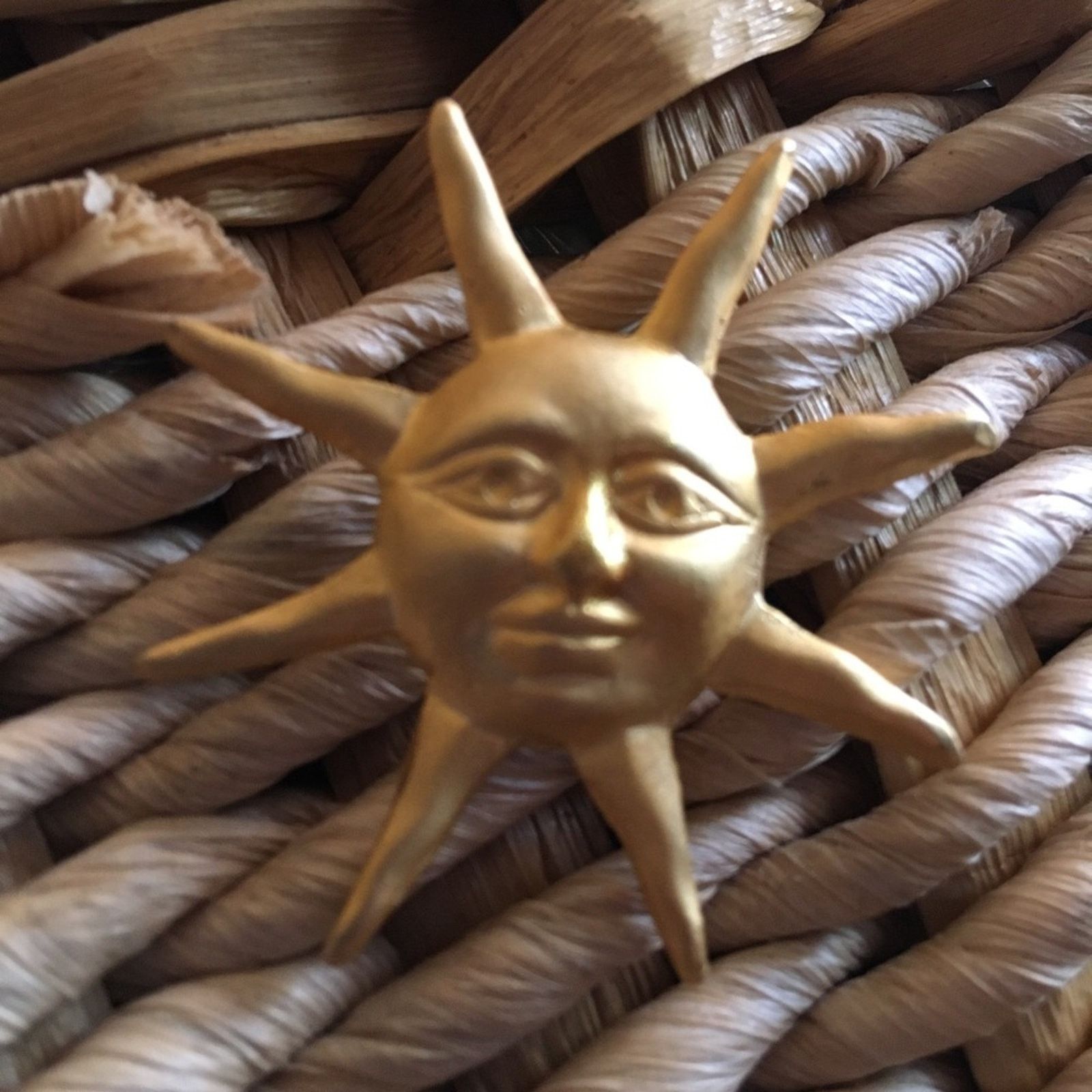 Vintage Vintage gold painted sun tac pin brooch Size ONE SIZE - 1 Thumbnail