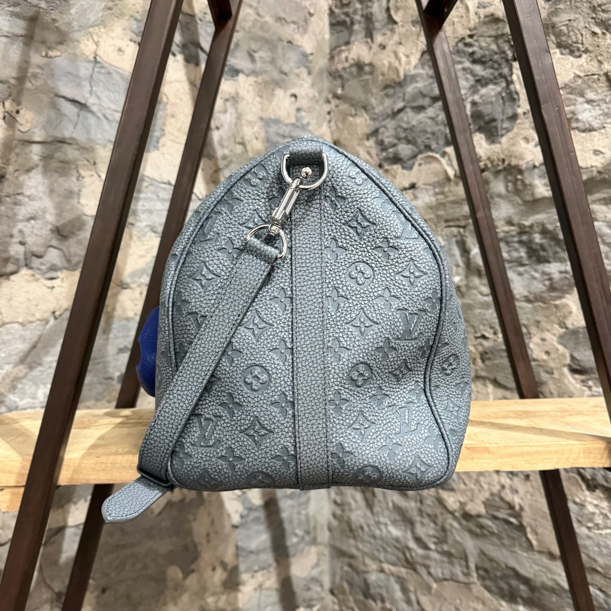 Louis Vuitton Louis Vuitton FW22 Grey Taurillon Climbing Keepall 55 Size ONE SIZE - 5 Thumbnail