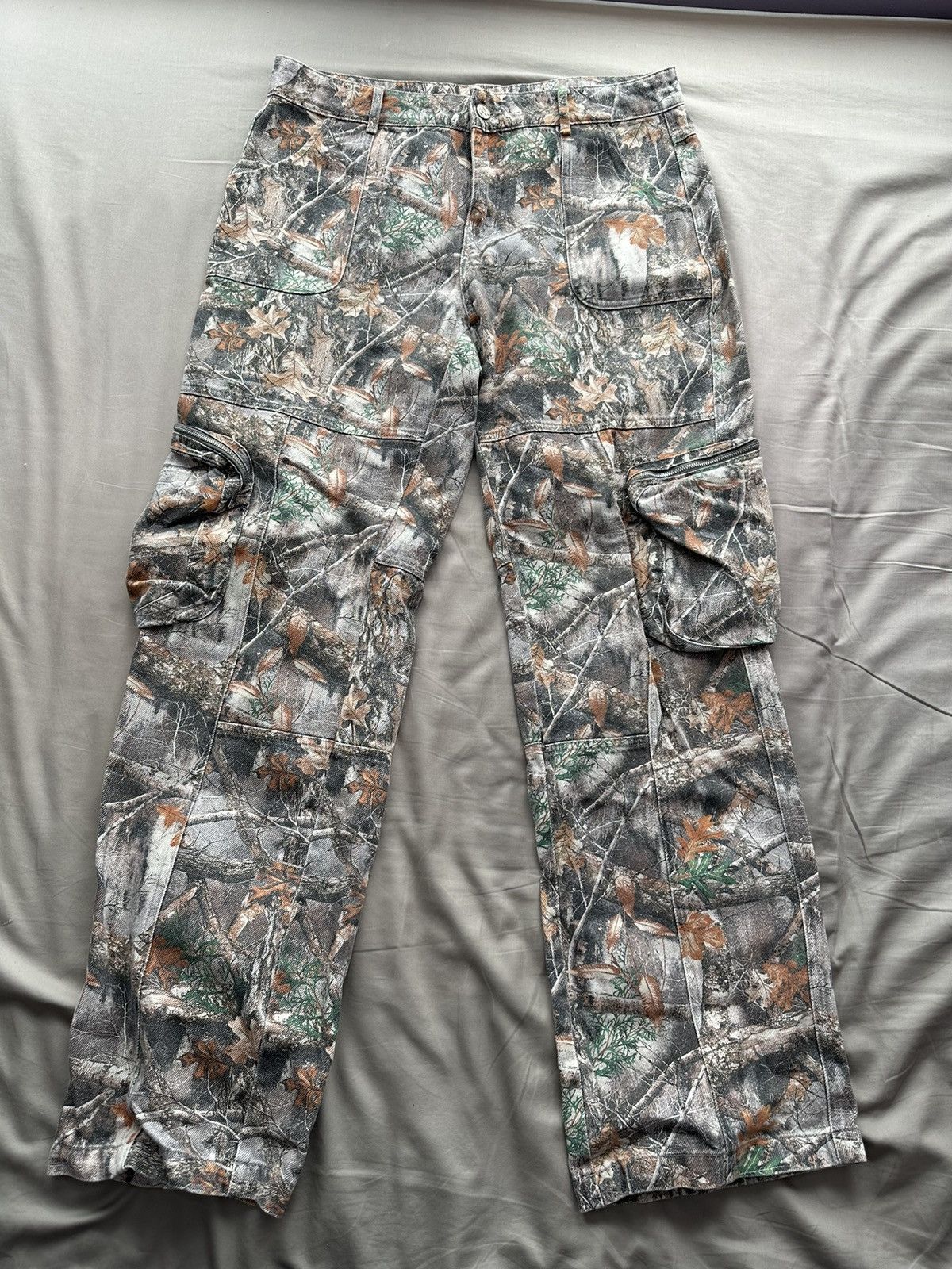 Streetwear GV Gallery Camo Pants | Grailed