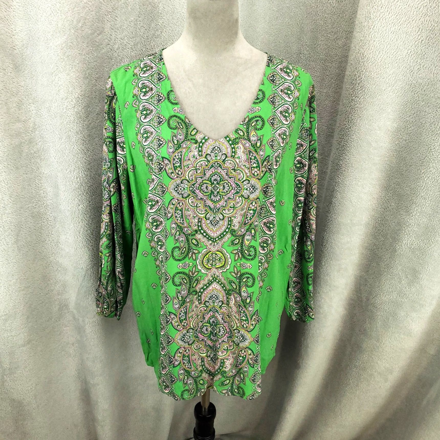 J. Jill J. Jill Boho Tunic Womens Large Green Lightweight V-Neck Top Print Geometric Rayon Blouse Size L / US 10 / IT 46 - 2 Thumbnail