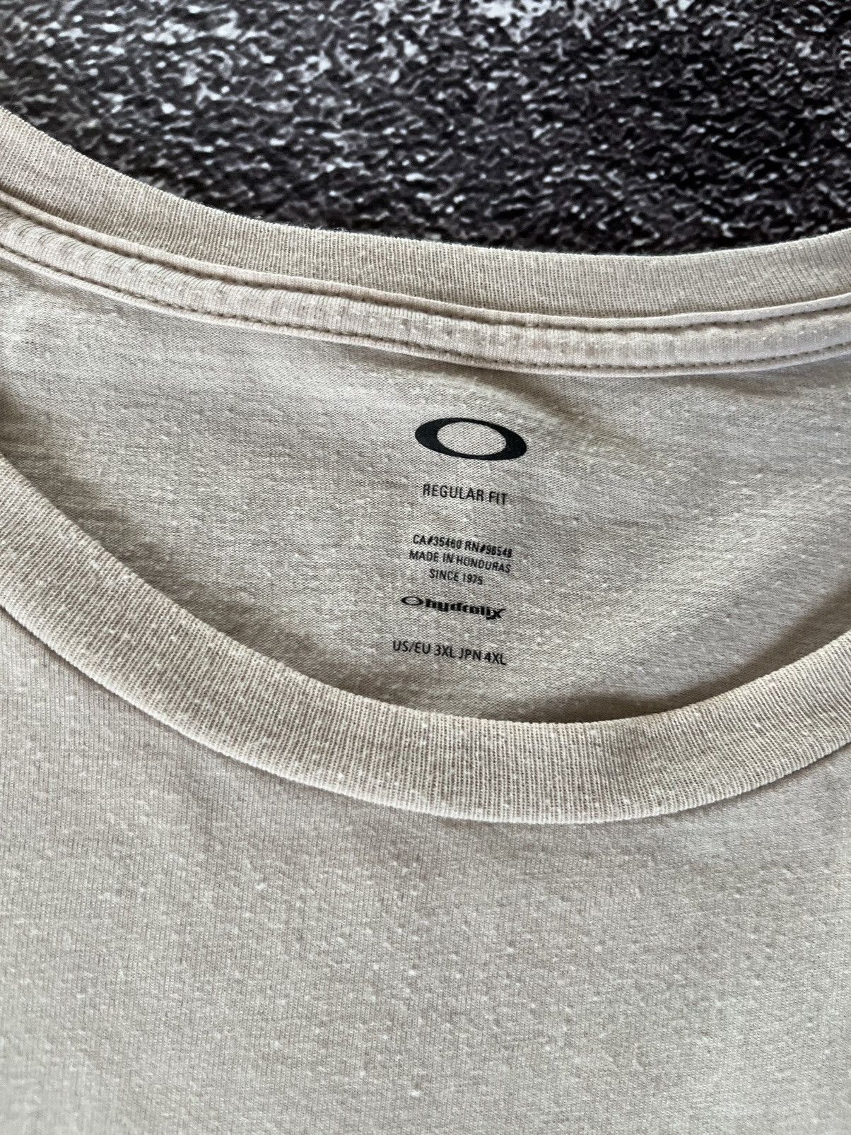 Oakley Crazy Y2K Oakley USA American Flag Vintage t shirt Size US XXL / EU 58 / 5 - 13 Thumbnail