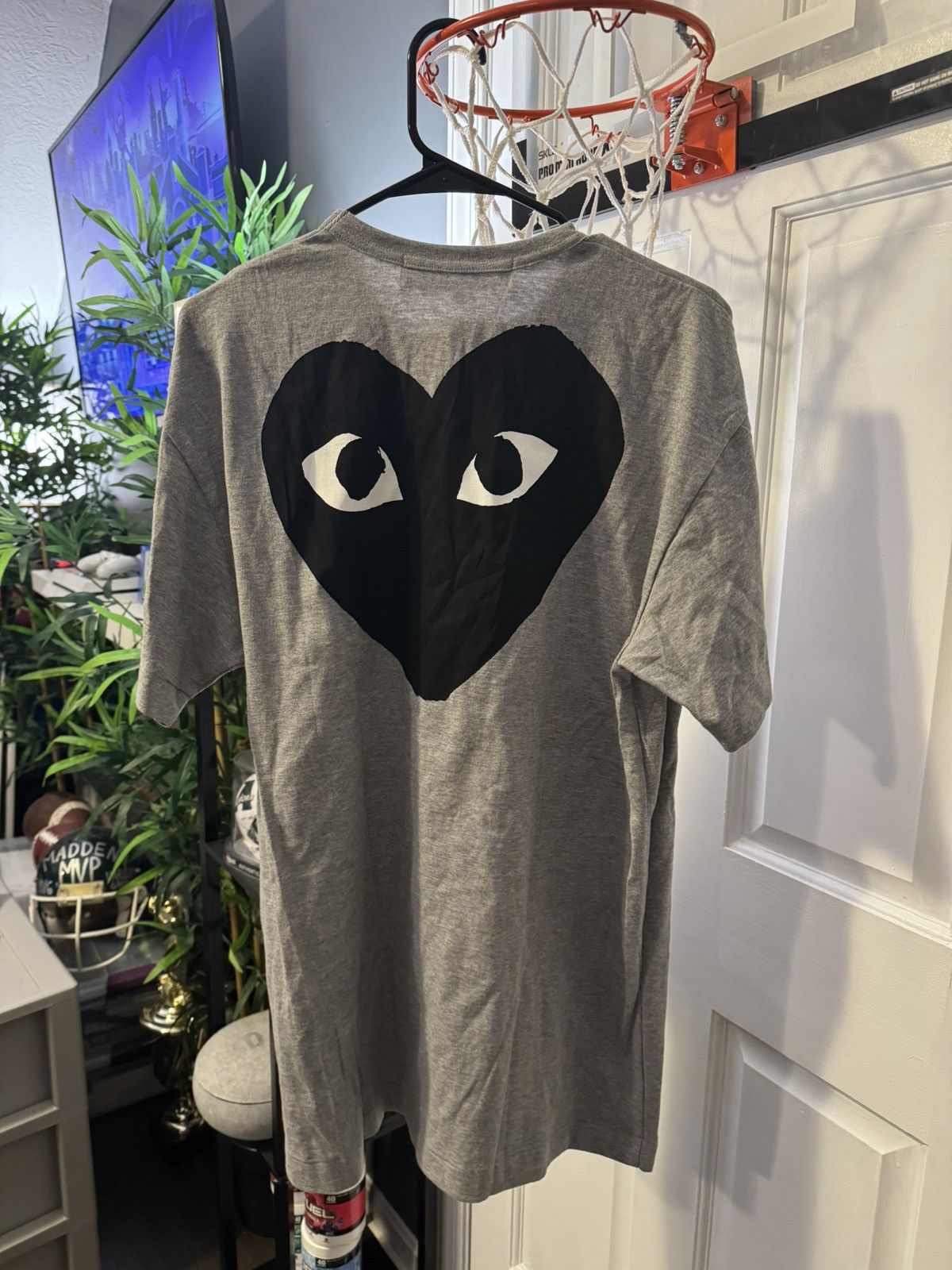 Comme des Garcons Grey CDG Tee with Big Heart on Back Size US L / EU 52-54 / 3 - 2 Thumbnail