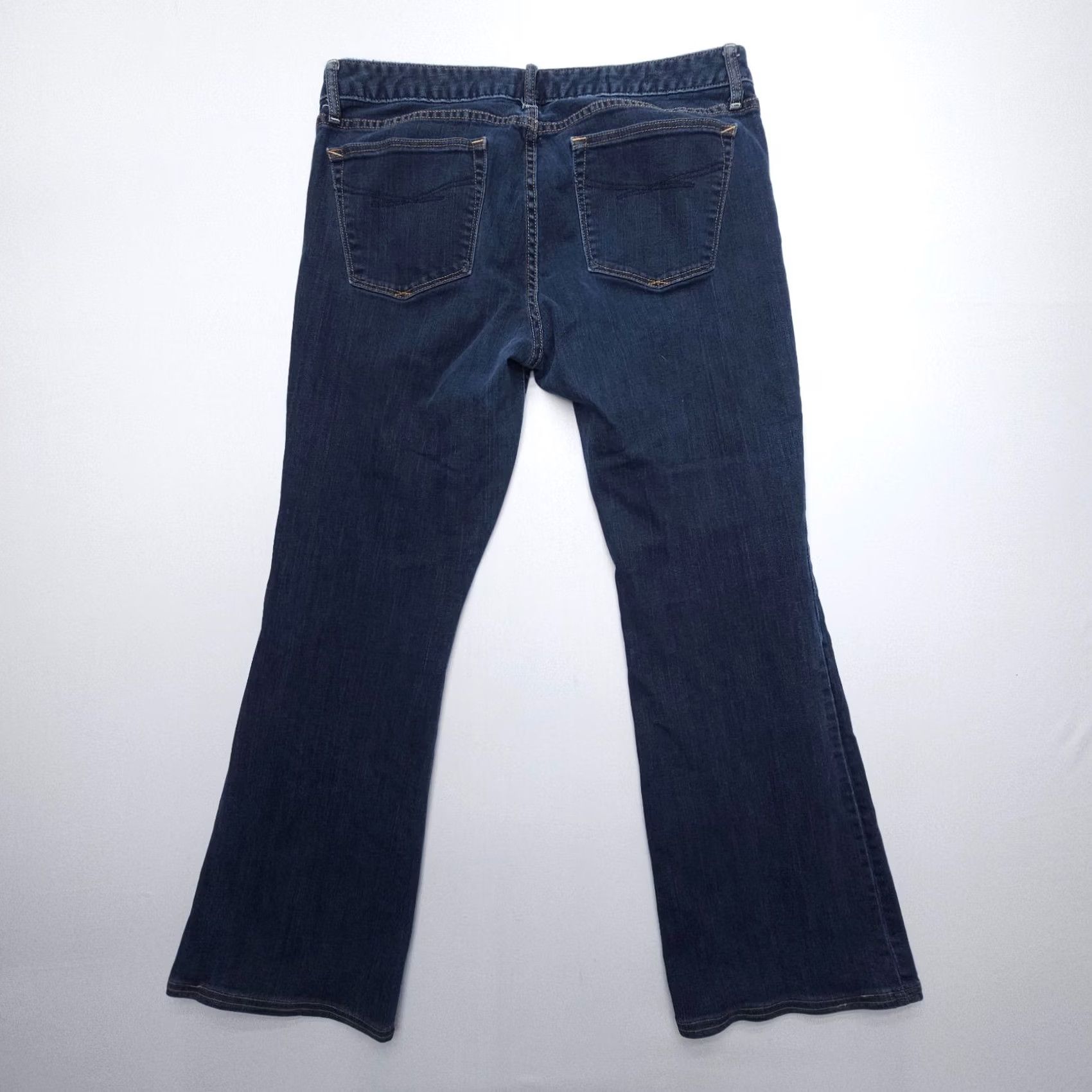 Gap Gap 1969 Jeans Bootcut Womens 14 Blue Dark Wash 29" Inseam Regular Rise Low 6.5-8.5 Denim Cotton Blend 5-Pocket USA Vintage: No Size 36" / US 14 / IT 50 - 3 Thumbnail