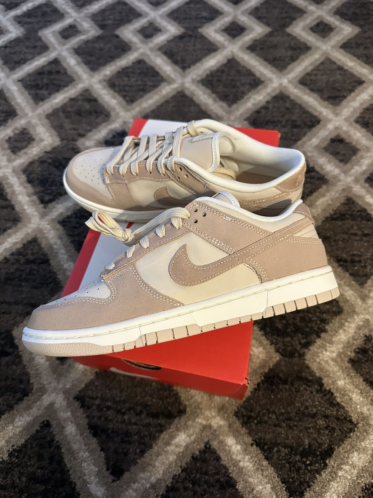 Nike Nike dunk low SE Size US 9.5 / IT 39.5 - 1 Thumbnail