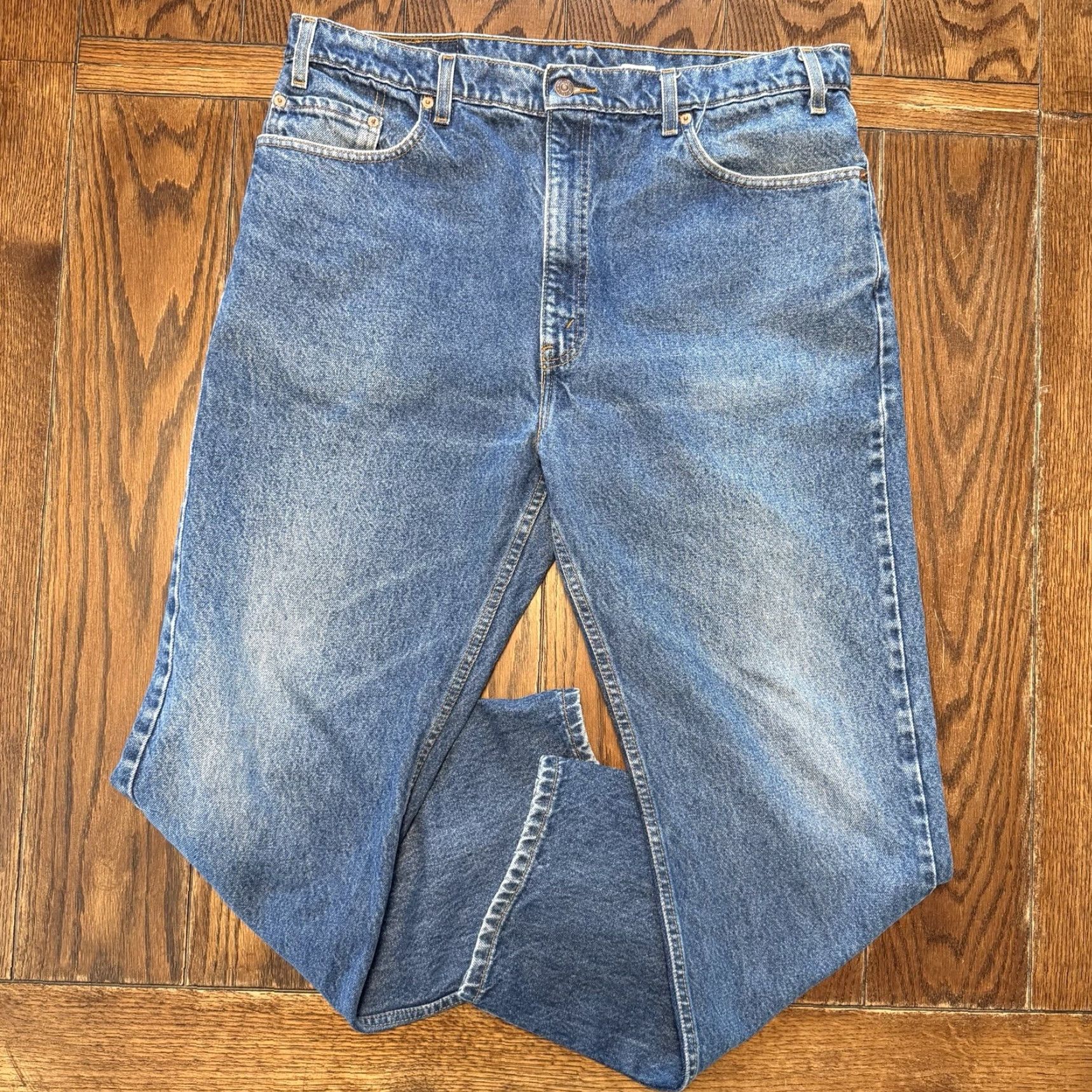 Levi's VINTAGE Levi’s 505 Men’s Straight Leg Jeans 38x31 Blue Denim Size US 38 / EU 54 - 2 Thumbnail