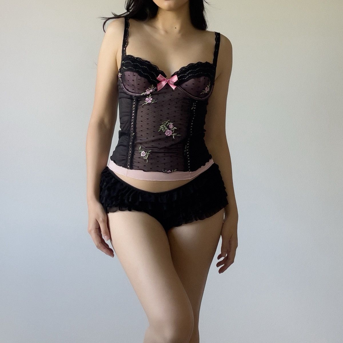 Victoria's Secret Victoria’s Secret Black Mesh Embroidered Bustier (34B/32C) Size S / US 4 / IT 40 - 4 Thumbnail