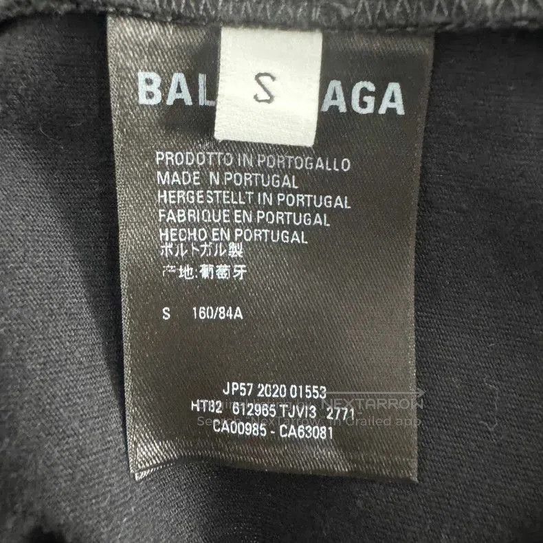 Balenciaga Balenciaga Seven-Language Logo Short Sleeve Tee. Size US S / EU 44-46 / 1 - 3 Thumbnail