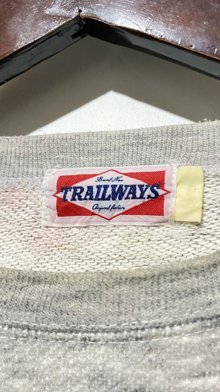 Japanese Brand Vintage Ronaldo sweatshirt 90s TRAILWAYS Size US L / EU 52-54 / 3 - 3 Thumbnail