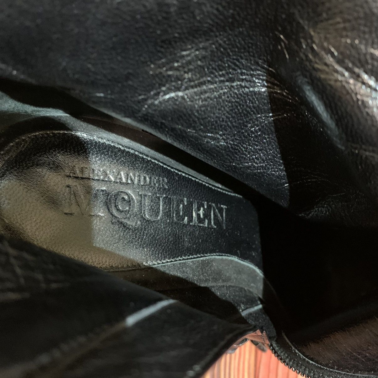 Alexander McQueen Alexander MaQueen Suede Women’s Heels Size 38.5 Size US 8.5 / IT 38.5 - 20 Thumbnail