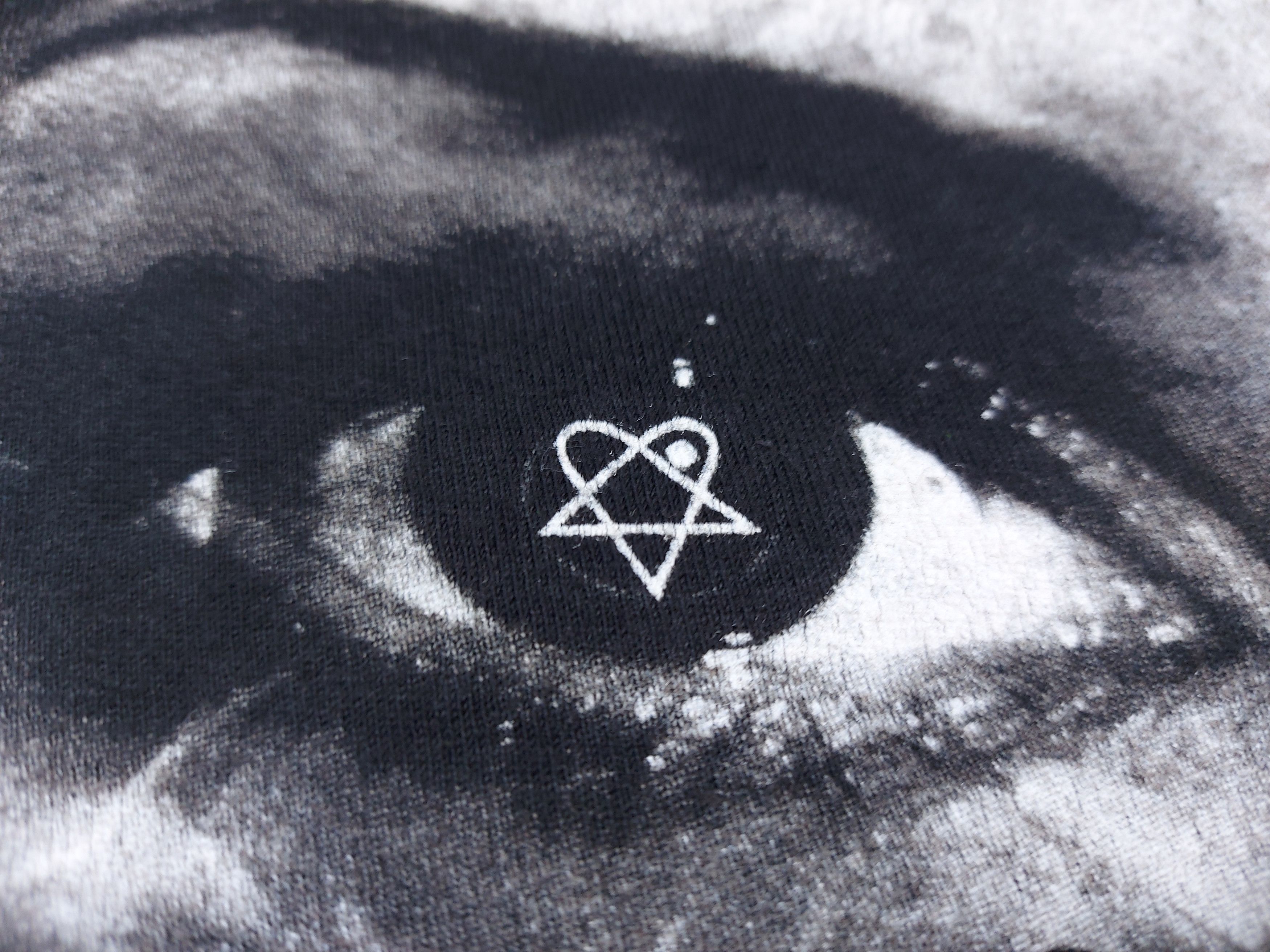 Band Tees Authentic HIM Band 2014 Ville Valo Heartgram VV Licensed TEE Size US M / EU 48-50 / 2 - 4 Thumbnail