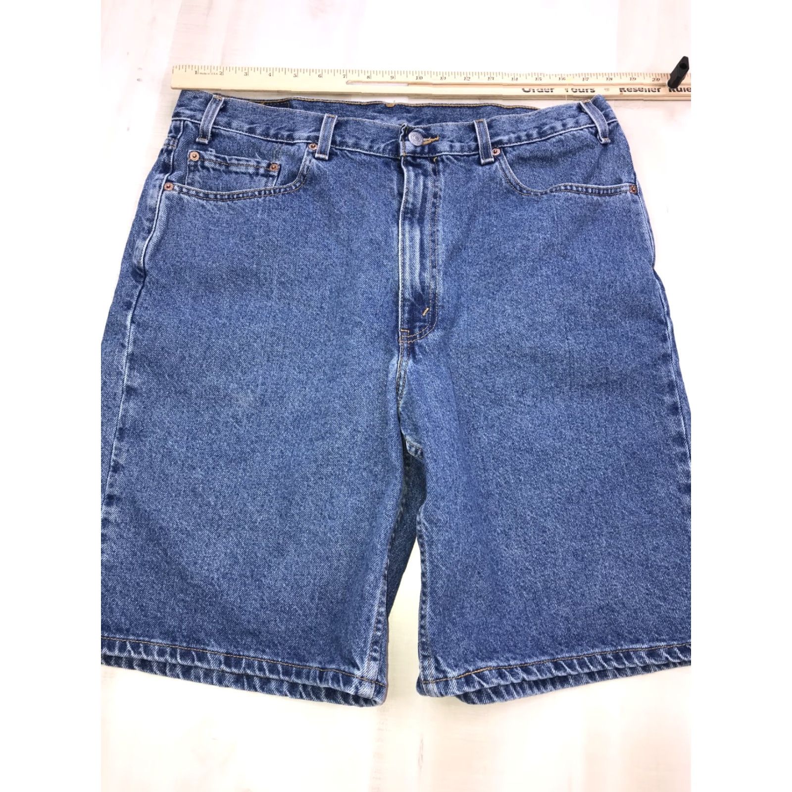 Levi's VINTAGE Levi’s 550 Relaxed Fit Jean Shorts Mens 38 Bermuda Denim Blue 90s Streetwear Shorts Mens Size US 38 / EU 54 - 2 Thumbnail