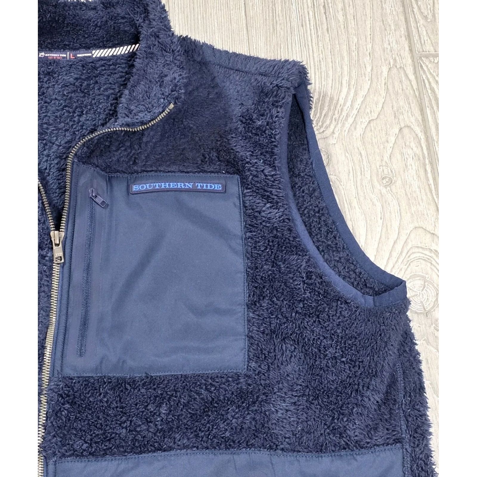 Southern Tide Southern Tide Full Zip Vest Shirt Mens L Blue Zip Pocket Front Logo Fleece Jacket Sherpa Cross-Listed Size US L / EU 52-54 / 3 - 5 Thumbnail