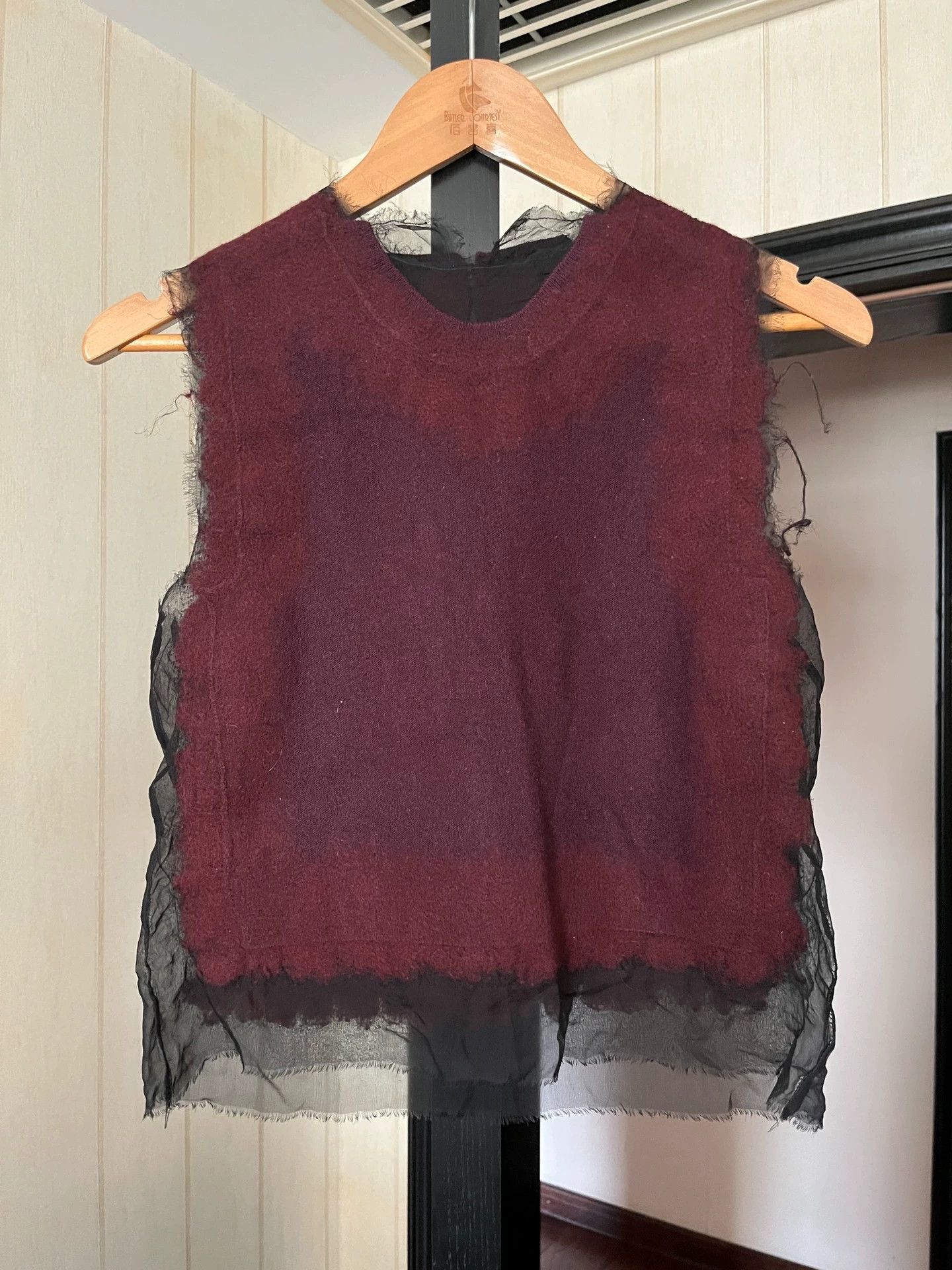 Maison Margiela Maison Margiela Colorblock Short Cashmere Vest Women S Size S / US 4 / IT 40 - 1 Thumbnail