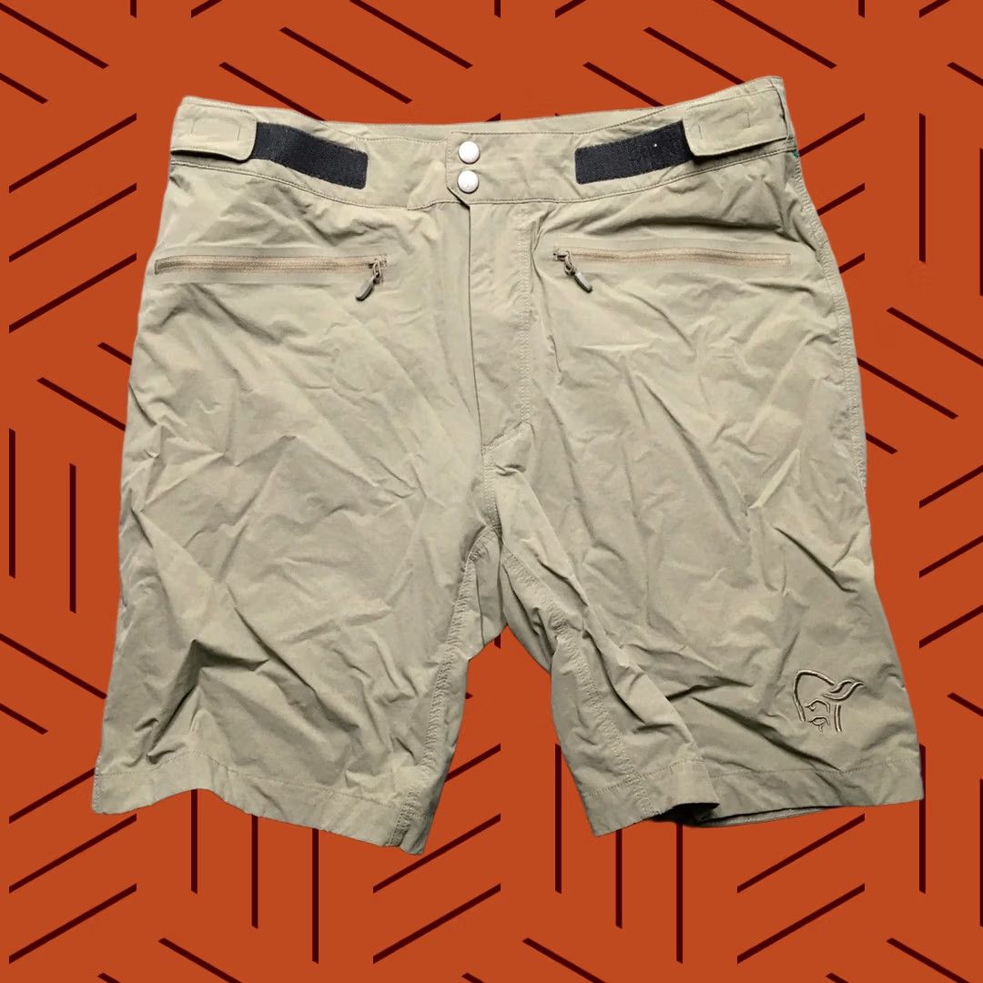 Vintage Norrøna Bitihorn Lightweight Hiking Shorts Mens 36 Beige 10" Inseam Nylon Pocket Adjustable Waist - Mens Large Regular Fit, 10 in Inseam, Beige Size US 33 - 1 Thumbnail