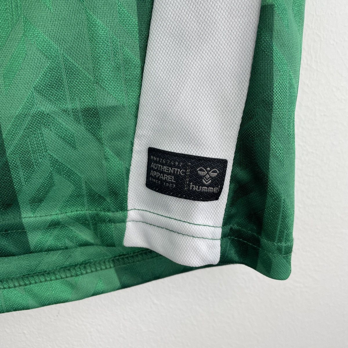 Hummel Werder Bremen Home Jersey Shirt Men 2024/2025 size S-M Size US S / EU 44-46 / 1 - 6 Thumbnail