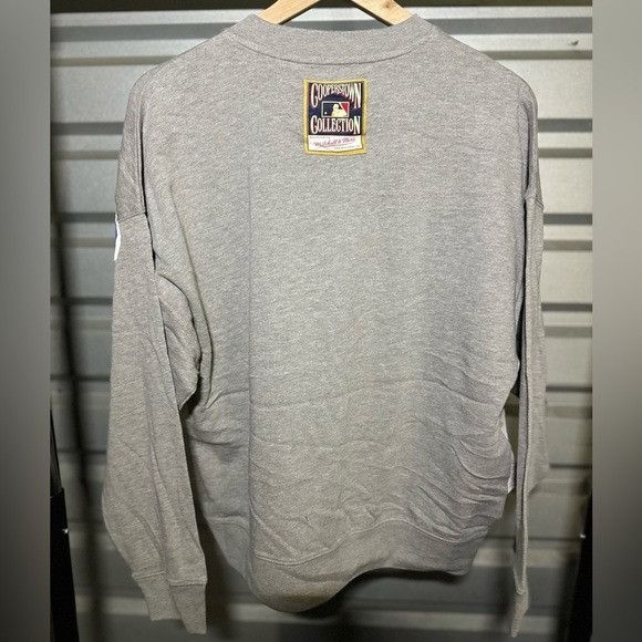 Mitchell & Ness NWT MITCHELL & NESS WOMEN’S MLB FLEECE CREWNECK SWEATER SZ L Size L / US 10 / IT 46 - 7 Thumbnail