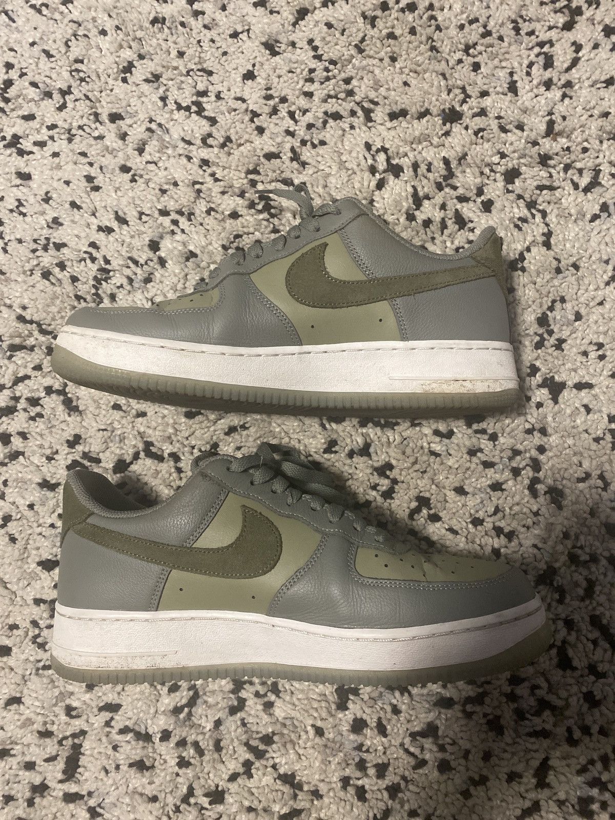 Nike Nike AF1 Olive Colorway Size US 9 / EU 42 - 5 Thumbnail