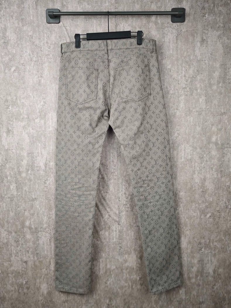 Louis Vuitton Louis Vuitton Grey full print jeans Size US 32 / EU 48 - 2 Thumbnail