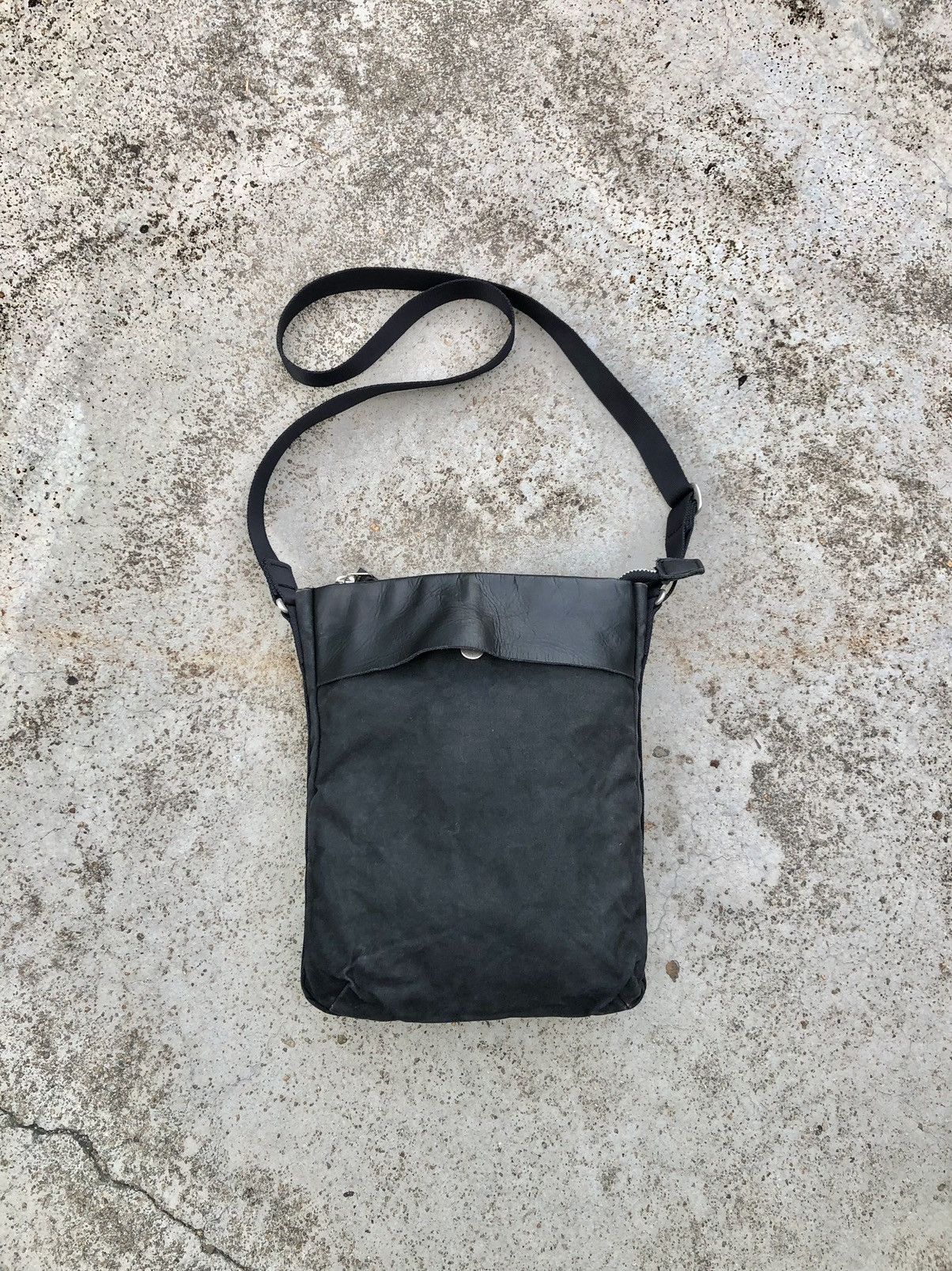 Japanese Brand HARD CANVAS SLINGBAG BY KOI Size ONE SIZE - 1 Thumbnail