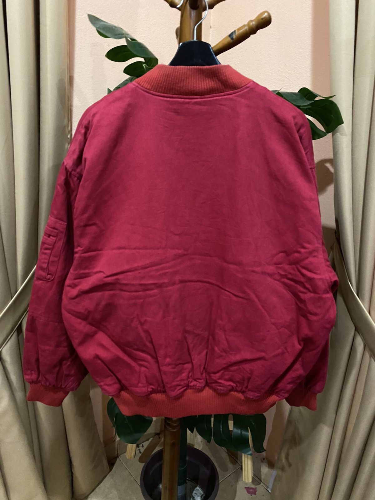 Japanese Brand Dogcigar Red Bomber Jacket – Classic and Bold Men Outerwear Size US L / EU 52-54 / 3 - 5 Thumbnail