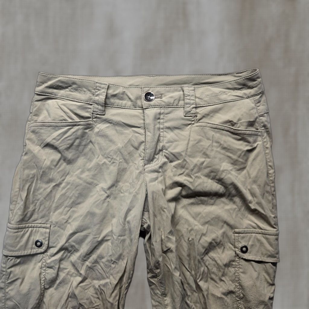 Eddie Bauer EDDIE BAUER Pants Cargo Cropped Khaki Brown 4P Women Adult Tapered Pockets Casual Outdoor Shoes? Size 27" / US 4 / IT 40 - 1 Thumbnail