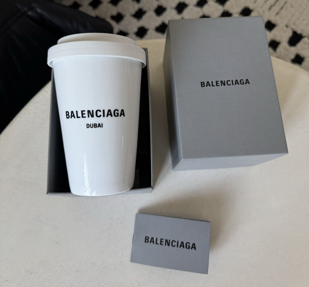 【Balenciaga】Cities Dubai Coffee Cup White Balenciaga × Designer BALENCIAGA Coffee Cup in white